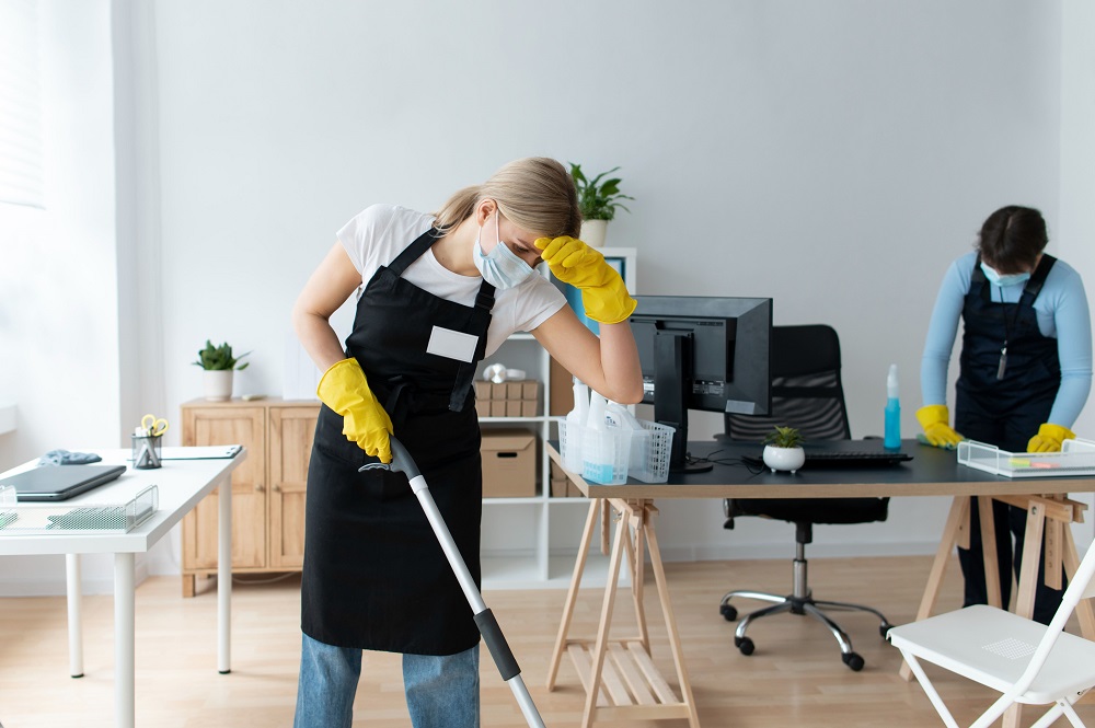 professional cleaners for office cleaning